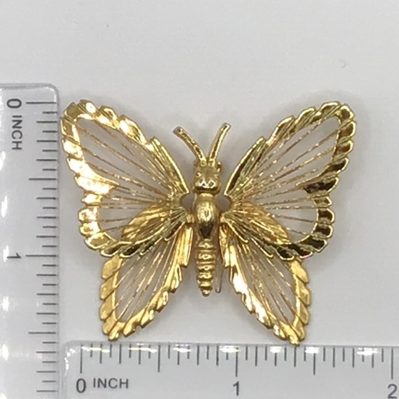 VINTAGE Monet Butterfly Wire Wings Brooch Pin Gold Tone Pin Estate Ins… - Picture 9 of 9